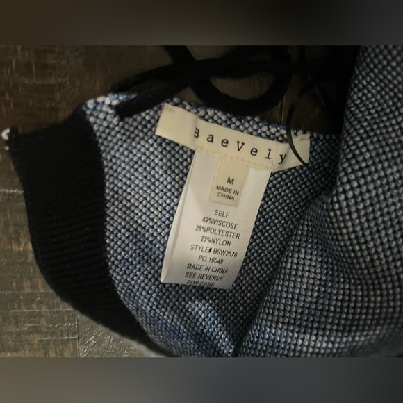 FUN Butterfly Whispers Crop Top from Vici Sz M
Y2K 90’s Boho Style Great Gift - Picture 5 of 8